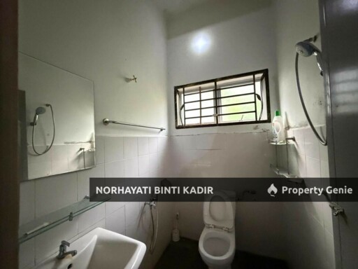 SEMI-D KLUSTER 2 TINGKAT UNTUK DIJUAL DI TAMAN MAHKOTA PUTRA, INDERA MAHKOTA 8, KUANTAN, PAHANG.