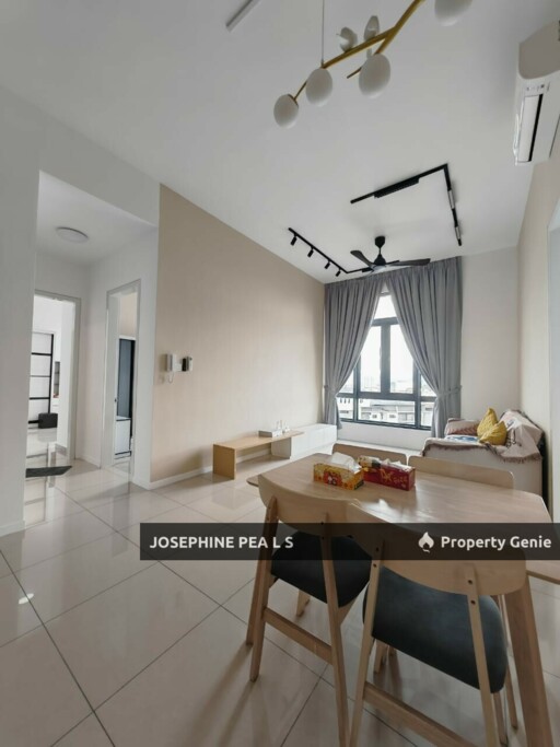 The Maple Residence 3 Room 2 Bathroom Corner Unit For Rent