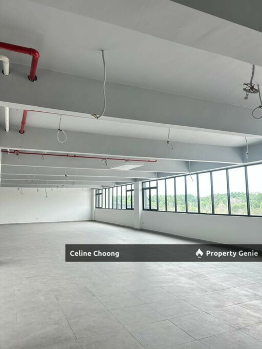 West Port Warehouse come with office with Land