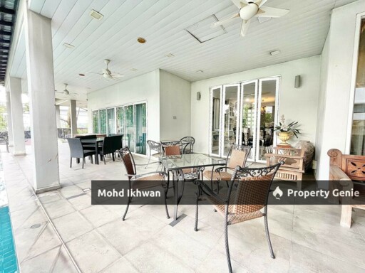 DOUBLE STOREY BUNGALOW SEKSYEN 8 KOTA DAMANSARA