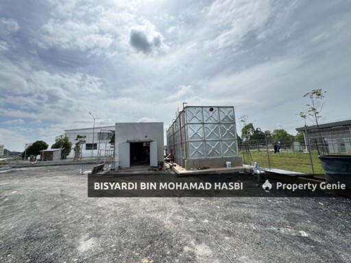NEW DETACH FACTORY WAREHOUSE, BANDAR BARU ENSTEK NEGERI SEMBILAN .