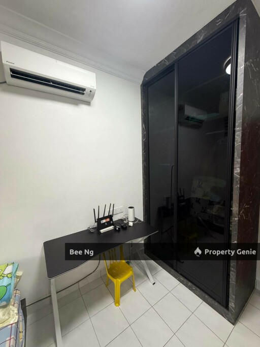 Taman Perling / Jalan Layang / Double Storey Terrace 22x76 / G&G