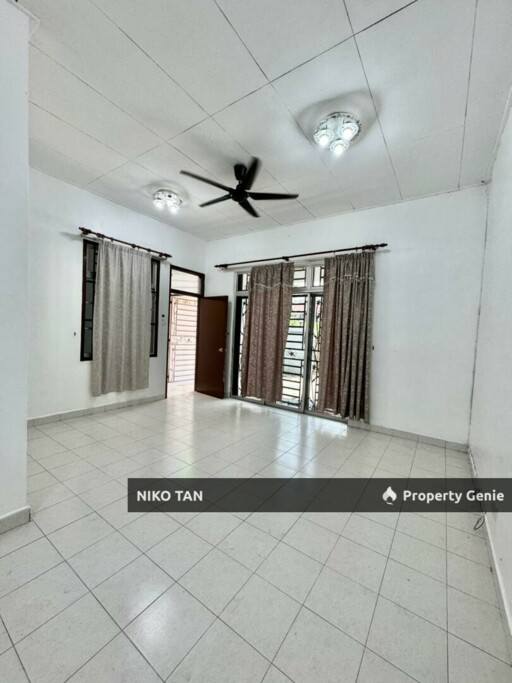 [UNBLOCK VIEW]2.5Storey Jalan Tiong Bandar Putra Kulai For Sale