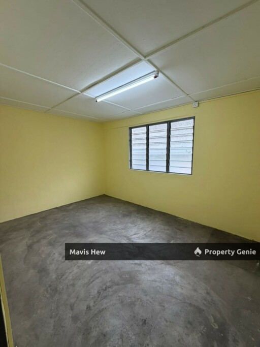 For Rent, 2-Storey @Ulu Tiram Near Gunung Emas, 2B1B, Original Unit