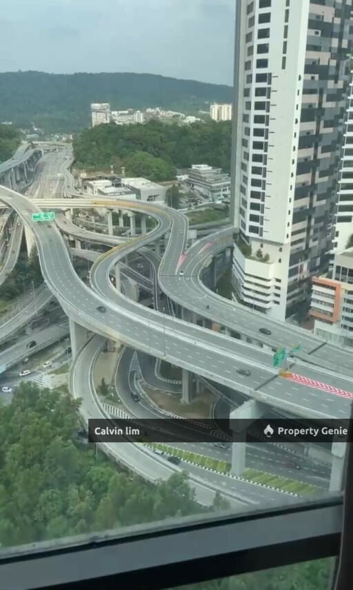 Empire Damansara, Studio