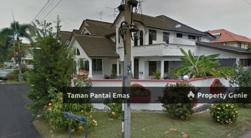Taman Pantai Emas