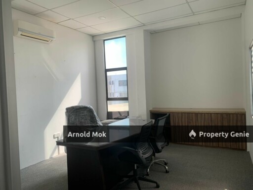 2.5 Storey Semi D Factory at Desa Cemerlang for Rent
