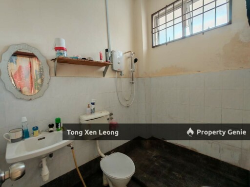 Ayer Keroh 2 Storey Corner Lot For Sale