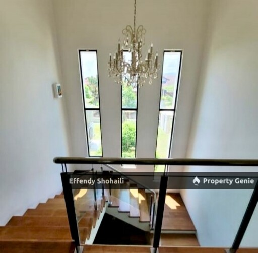 SUBANG BESTARI LAMAN PERMAI CORNER LOT BUNGALOW