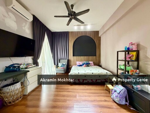 Freehold, Fully Renovated & Partially Furnished | 3 Storey Semi-D Lambaian Residence, Kajang