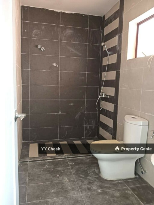 Ipoh Double Storey Unoccupied Bungalow For Sale 10k sq ft