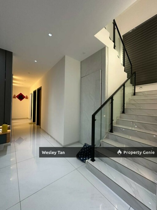 Kampung 7 2 Storey Bungalow Freehold 4,522sf Partly Furnished & Fitted