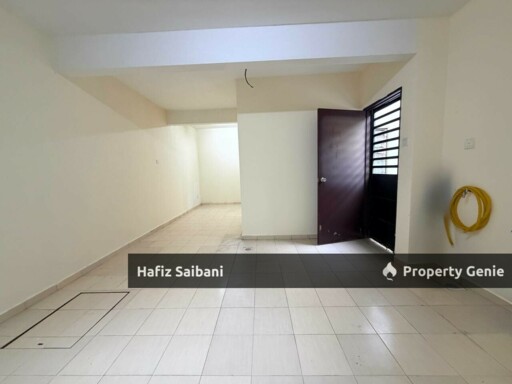 Double Storey Terrace Taman. Salak Baiduri Sepang