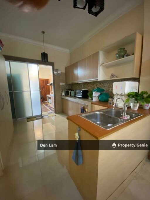 Taman Lucky Bangsar 2.5sty House for Sale !!