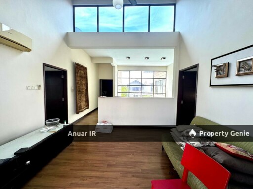 CORNER LOT + SWIMMING POOL DOUBLE STOREY BUNGALOW BUKIT MAHKOTA JALAN BM 43000 KAJANG.