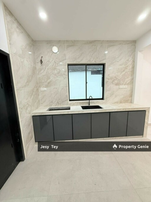 Taman Universiti Single Storey Terrace Corner Lot For Sales