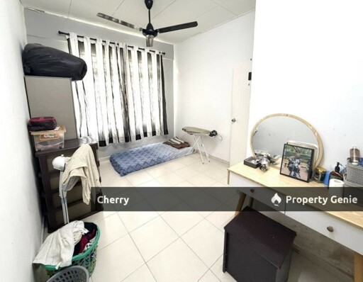 FOR SALE🌟 Taman Bukit Indah 2  🏡 Bukit Indah Flat Remarks : 👉🏻 Tenanted Rental RM1000，tenancy Agreement Ends in Early October. 👉🏻 Mot Done Selling Price : RM250k