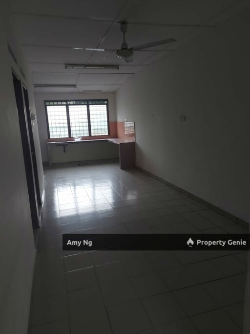 FreeHold 2 Stry Taman Wah Keong