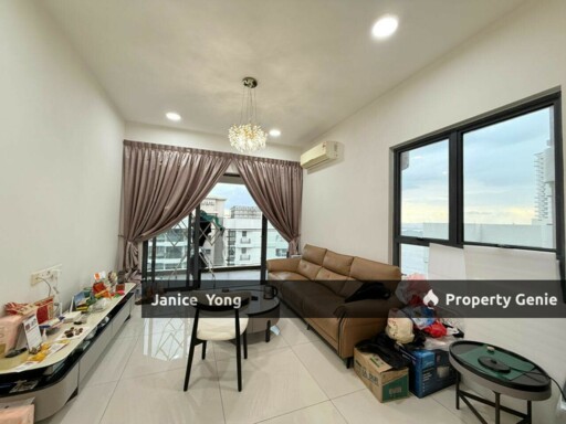 Bay Point @ Country Garden Danga Bay