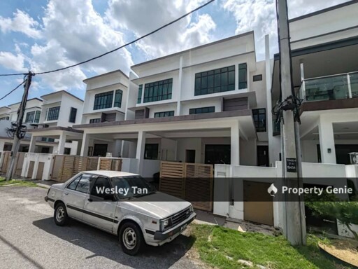 Ozana Residences, Ayer Keroh Melaka - 2.5 Storey Terrace House For Sale | Price Below Than Transacted Value | Serious Owner , View To Offer