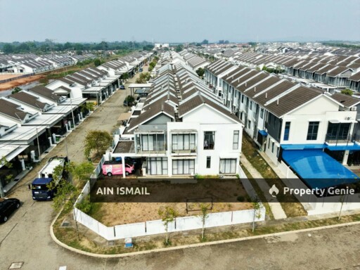 [CORNER LOT] TERES 2 TINGKAT PRECINT 7 SPRING VALE KOTASAS KUANTAN