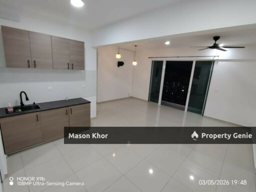 IDEAL RESIDENCY CONDO 850sf FULLY RENO & PARTIALLY FURNISHED GELUGOR