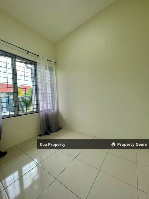 Single Storey Terrace House for Rent Located at Stutong Baru ( easy access from BDC)