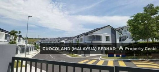 Cassis, Kota Emerald West