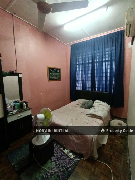 Rumah Teres 2 tingkat Indera Mahkota 2, Kuantan