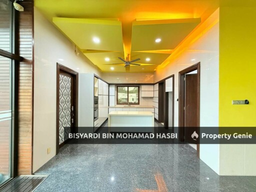 5 Storey LUXURY BUNGALOW  THE MINES RESORT CITY Seri Kembangan, Kuala Lumpur.