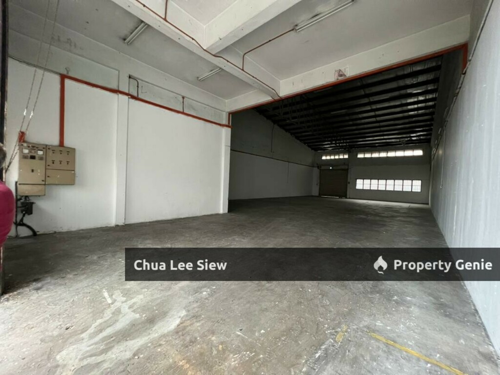 For RENT 🔔1.5 Storey Factory 📍Desa Cemerlang