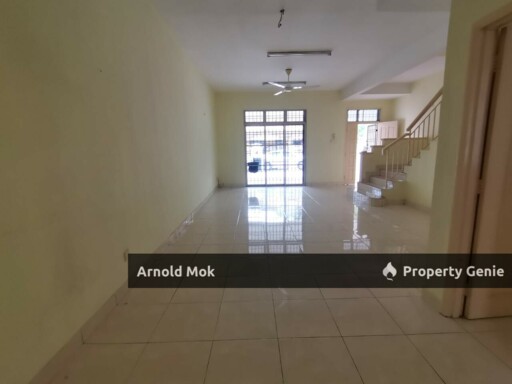 2 Storey Terrace House at Taman Mount Austin for Rent