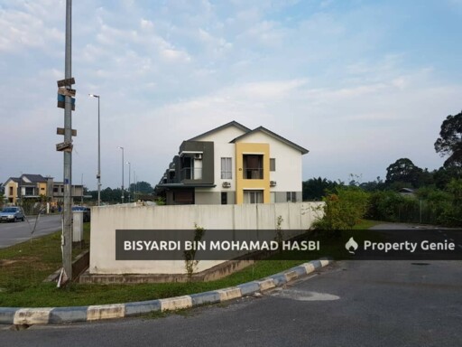 6,168 SQ.FT Corner Lot Semi Detached, Taman Delima Jaya Dengkil, Sepang.