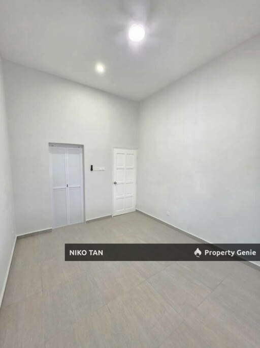 Jalan Camar Single Storey With Fully Renovated & Extended Kitchen For Sale