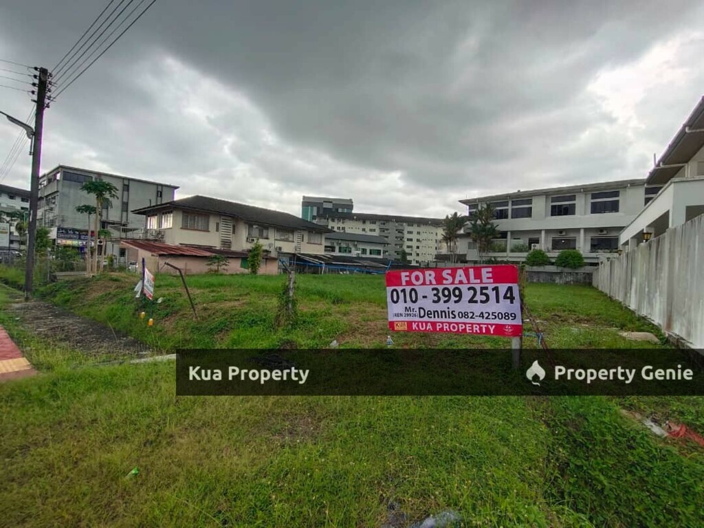 Detached Lot For Sale! 📍Located at Jalan Deshon (Road Side)