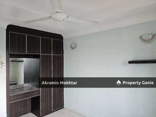 Renovated & 1 Parking | Pangsapuri Vistaria, Puchong Perdana