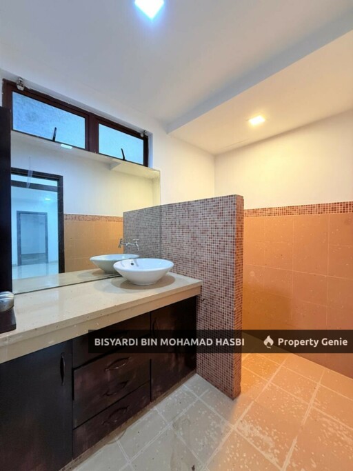 2.5 Storey Bungalow House Jalan Elitis Dahina, Valencia Sungai Buloh.