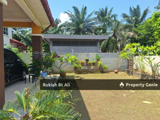 Corner Lot, 2Storey Bungalow Taman Bajuri, Olak Lempit, Only 18KM to KLIA