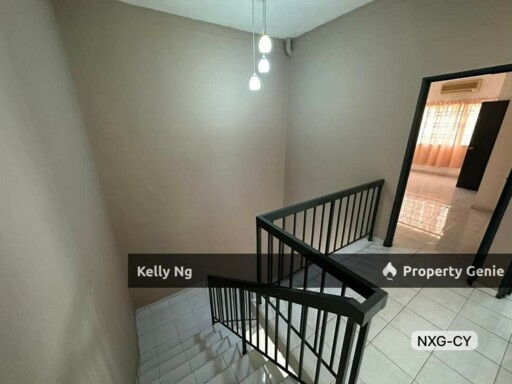 Double Sty House At Taman Sri Gadong For Rent