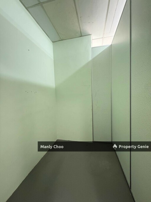 2ND Floor RENOVATED Office Taman Malim Jaya With Partition Hot Area