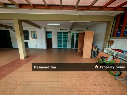 2 Storey Garden Avenue Seremban 2, Seremban (Semi Furnished with Kitchen Only)