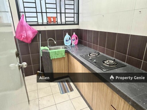 For Rent: Spacious 4BR 2-Storey Terrace House in Gated Bukit Indah – RM2800 Near Tuas & Second Link / (Call/WhatsApp)出租：武吉英达围篱保安4房双层排楼 – RM2800 近大士第二通道