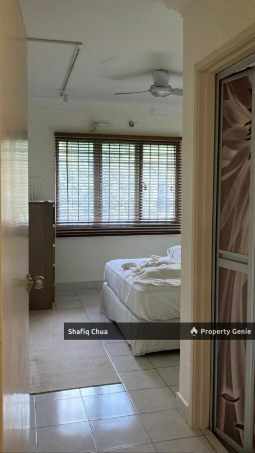 Well Kept 3 Bedroom Unit 1 Car Park Flora Damansara Apartment For Sale