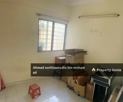 Freehold Apartment Vista Seri Putra, Bandar Seri Putra for Sale