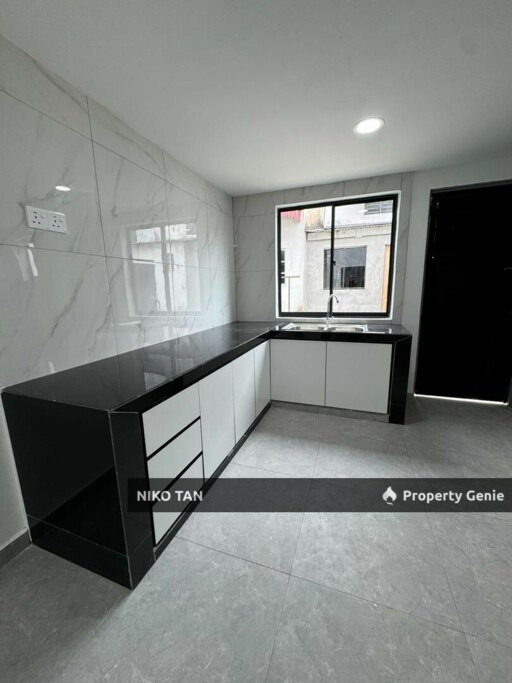 For Sale Jalan Harmoni 4/5 Taman Desa Harmoni, Johor Bahru