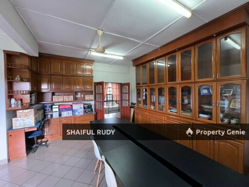 Bungalow with Private Pool @ Paya Jaras