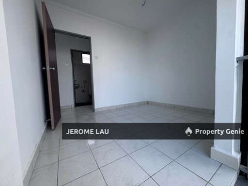 Residence larkin indah