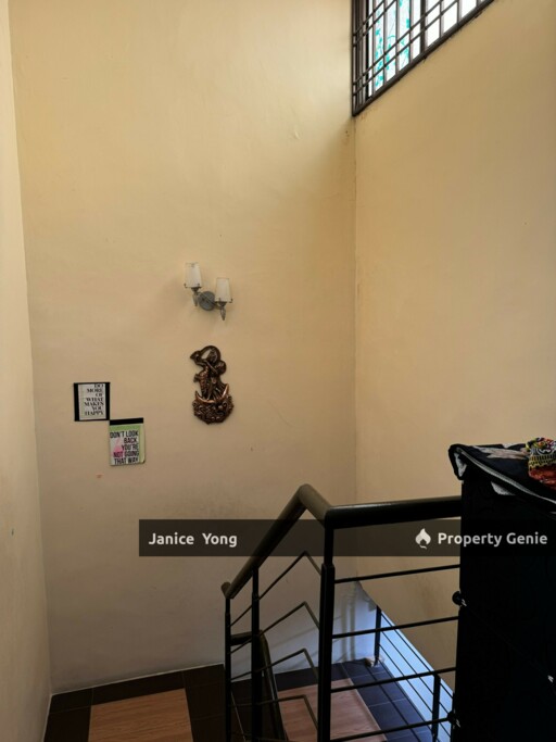 Taman Mount Austin Jalan Mutiara Emas 2/24