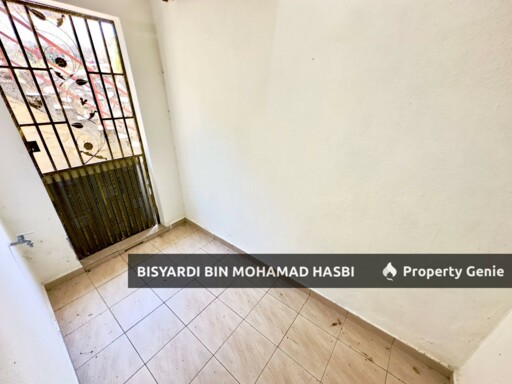 [RENOVATED & END LOT] Double Storey Taman Mawar 2, Bandar Baru Salak Tinggi, Sepang.