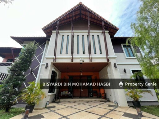 FACING OPEN 3 STOREY BUNGALOW, MONTEREZ GOLF & COUNTRY CLUB, SHAH ALAM .